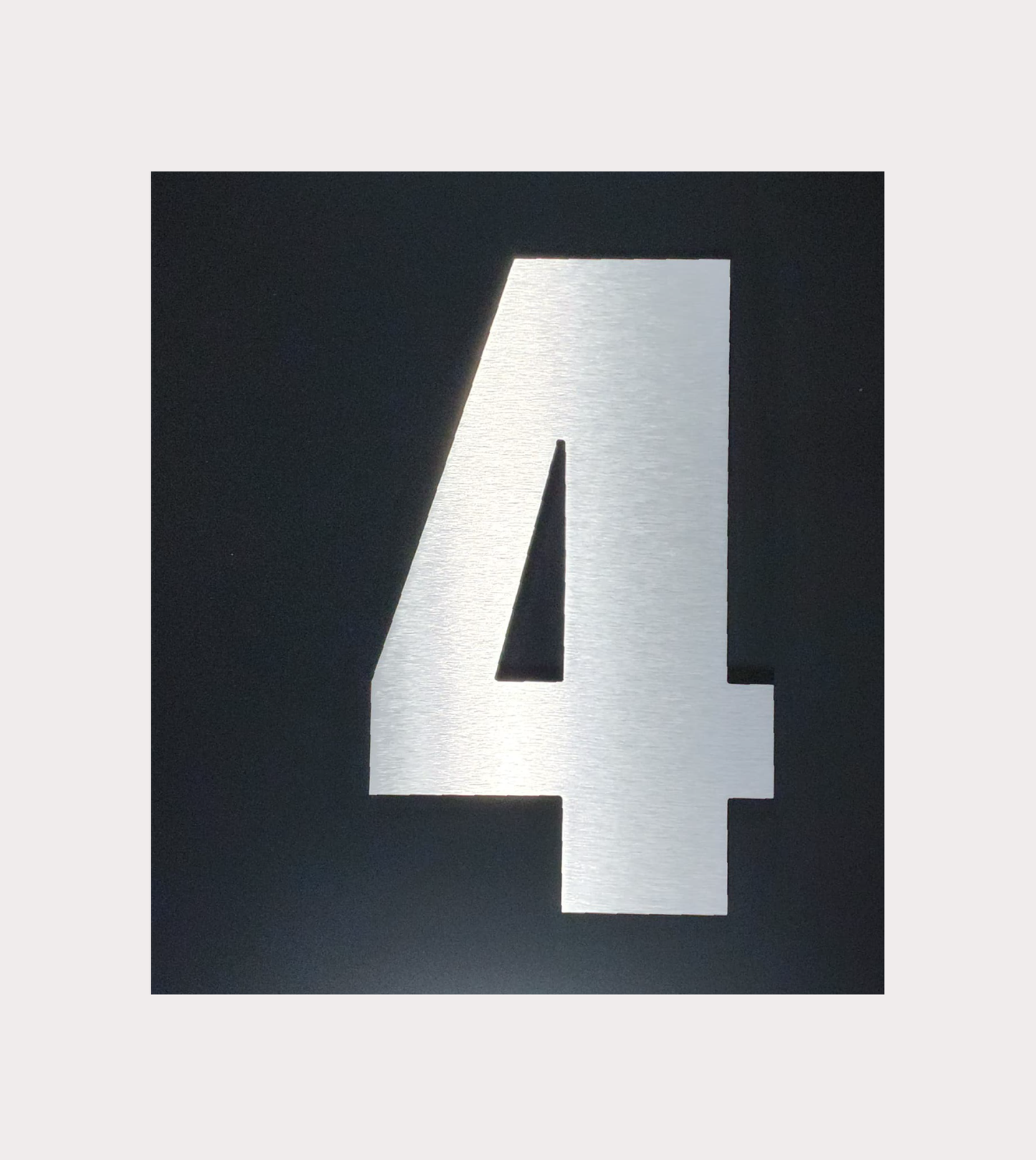 Numéro civique Moderne 4 argent brossé